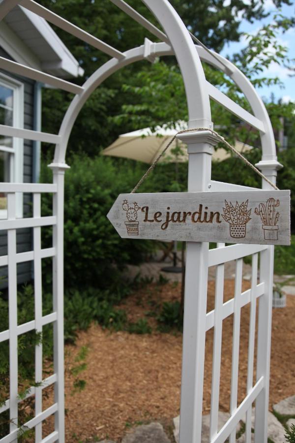 La Petite Hermine B&B Stoneham Exterior foto